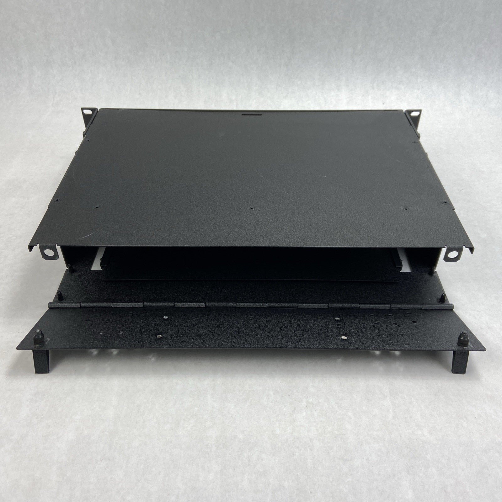 Corning Lanscape CCH-02U 2 Rack Unit Closet Connector Housing