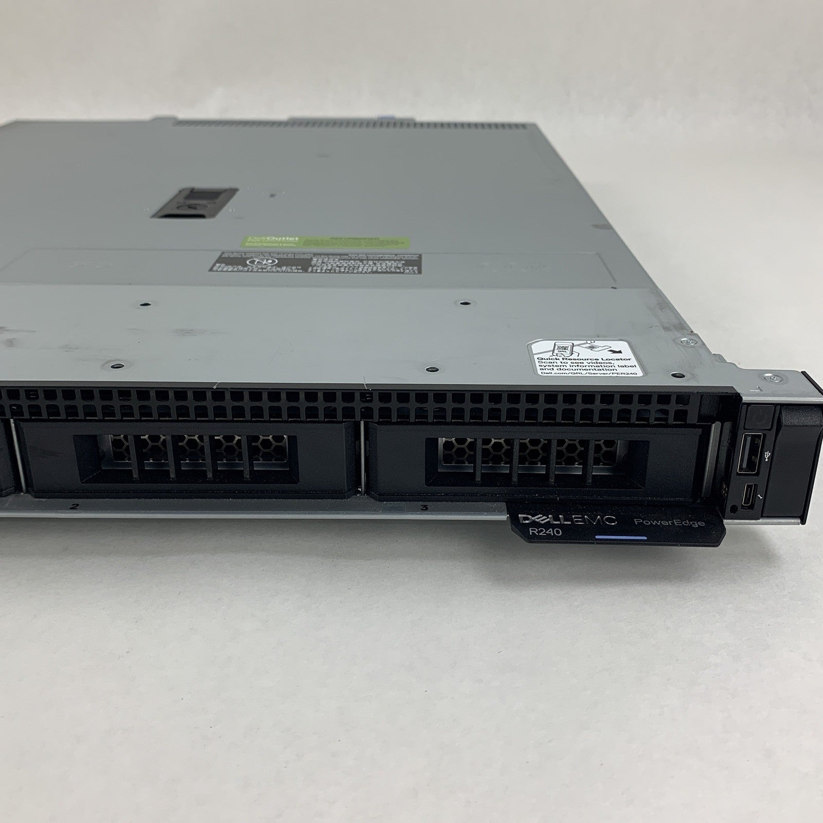 Dell PowerEdge R240 1U Server Xeon E-2246G 3.6 GHz 64 GB DDR4 No OS No HDD