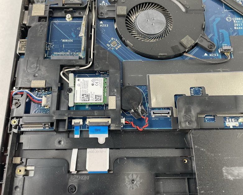 Dell Latitude 5580 15.6" i5-7300U 2.60 GHz 8 GB RAM No SSD/OS/AC