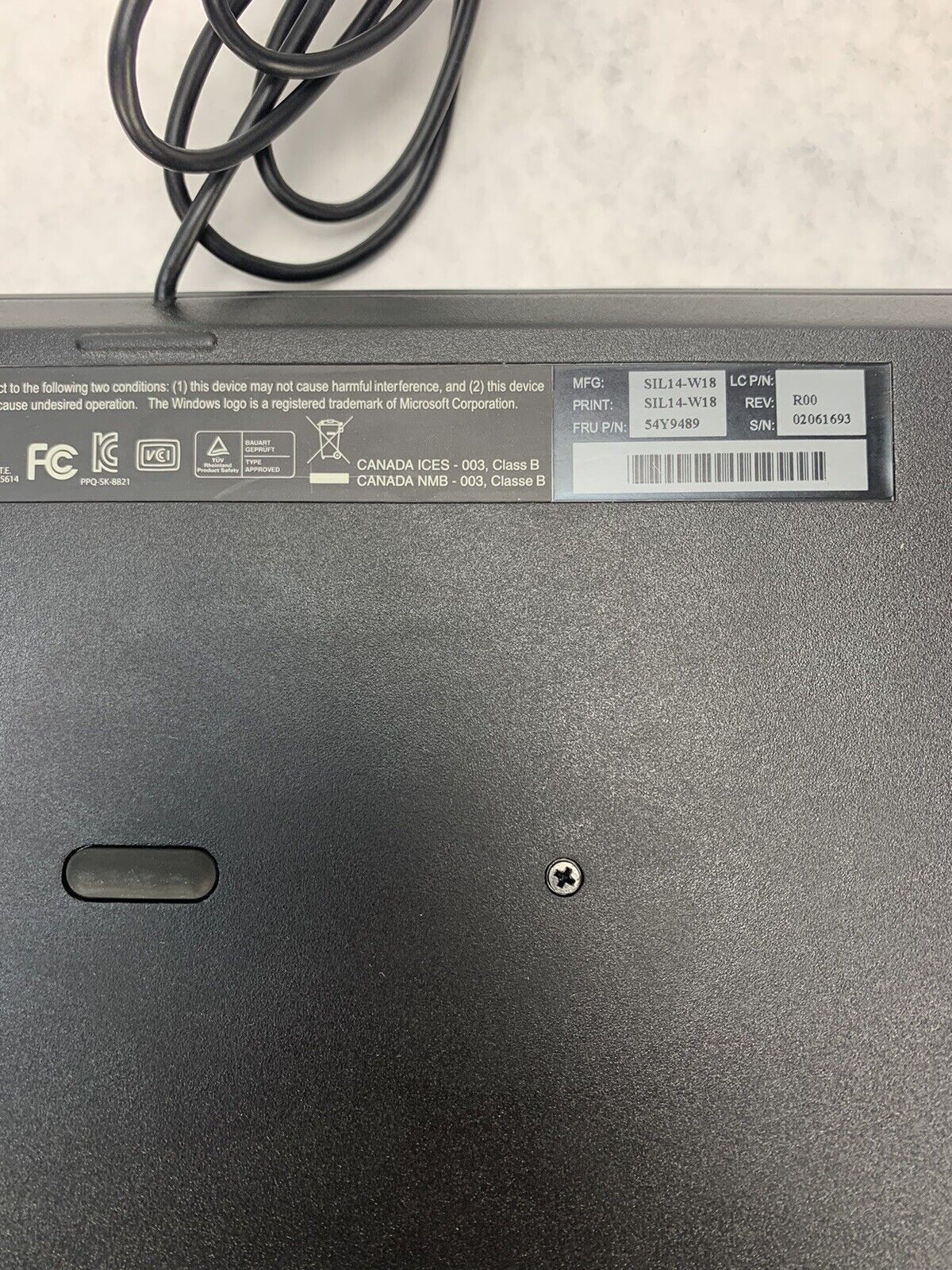 Lot of 2 Lenovo SK-8821 Keyboard SIL14-W18