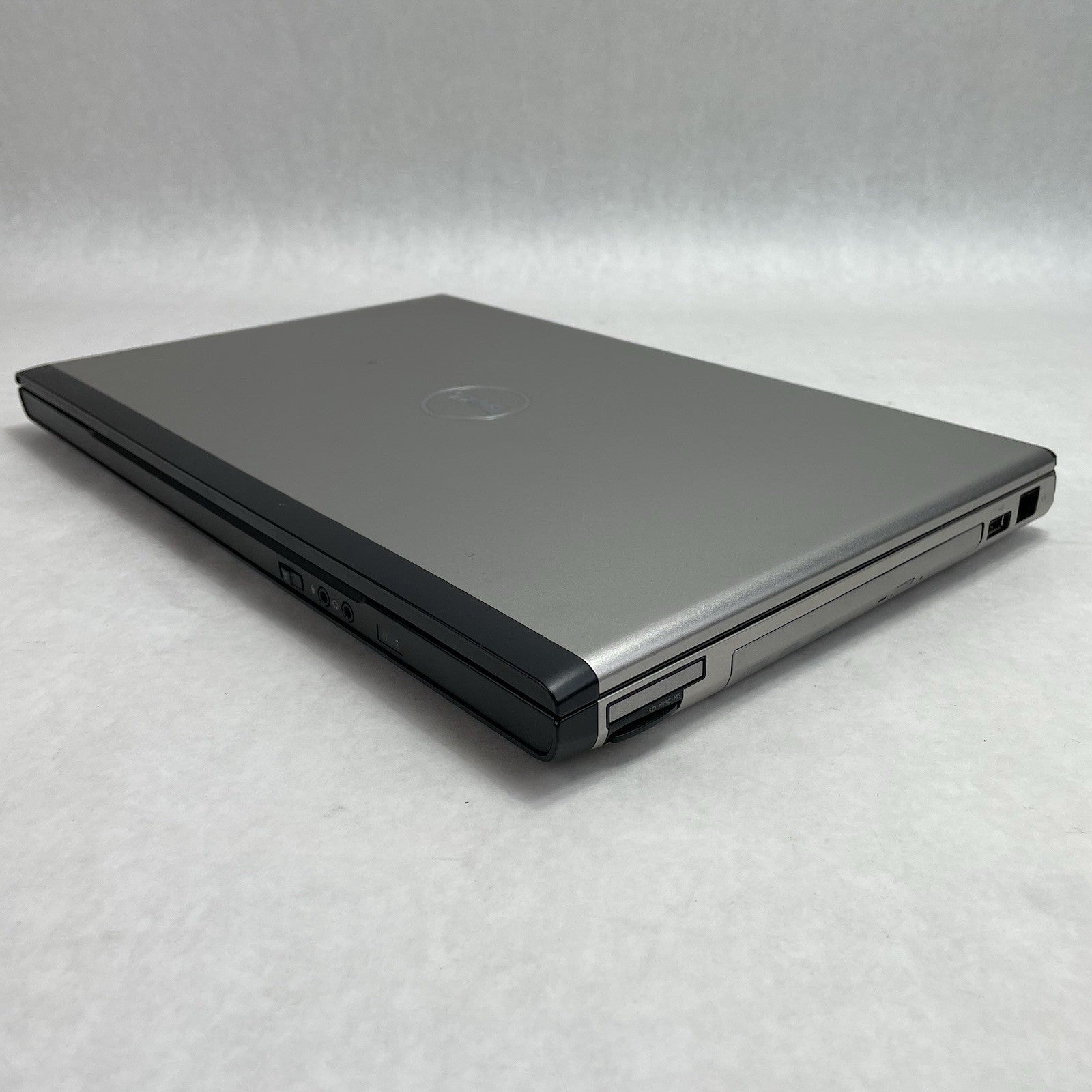 Dell Vostro 3500 15.6" i7-M640 2.80 GHz 4 GB RAM No SSD/OS/AC/Batt14