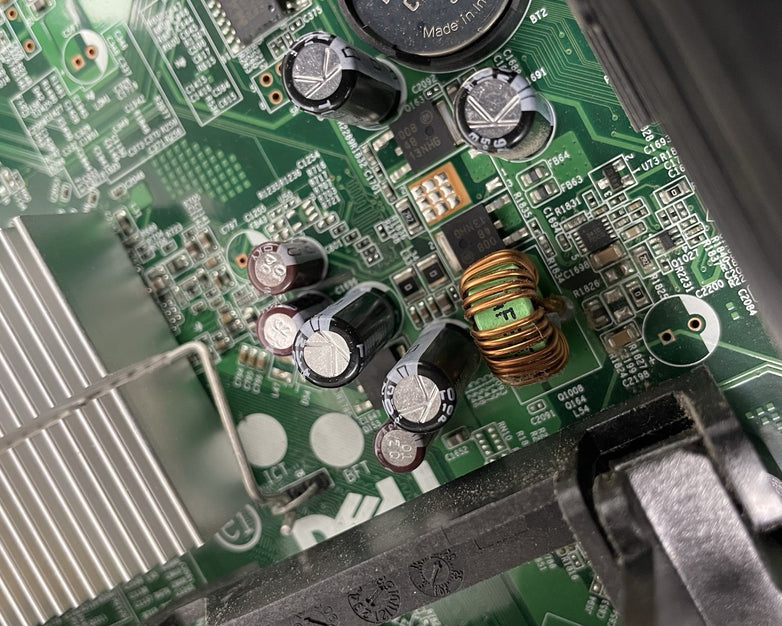 Dell OptiPlex 960 MT Core 2 Duo E8400 3.00 GHz 2 GB RAM No HDD No OS