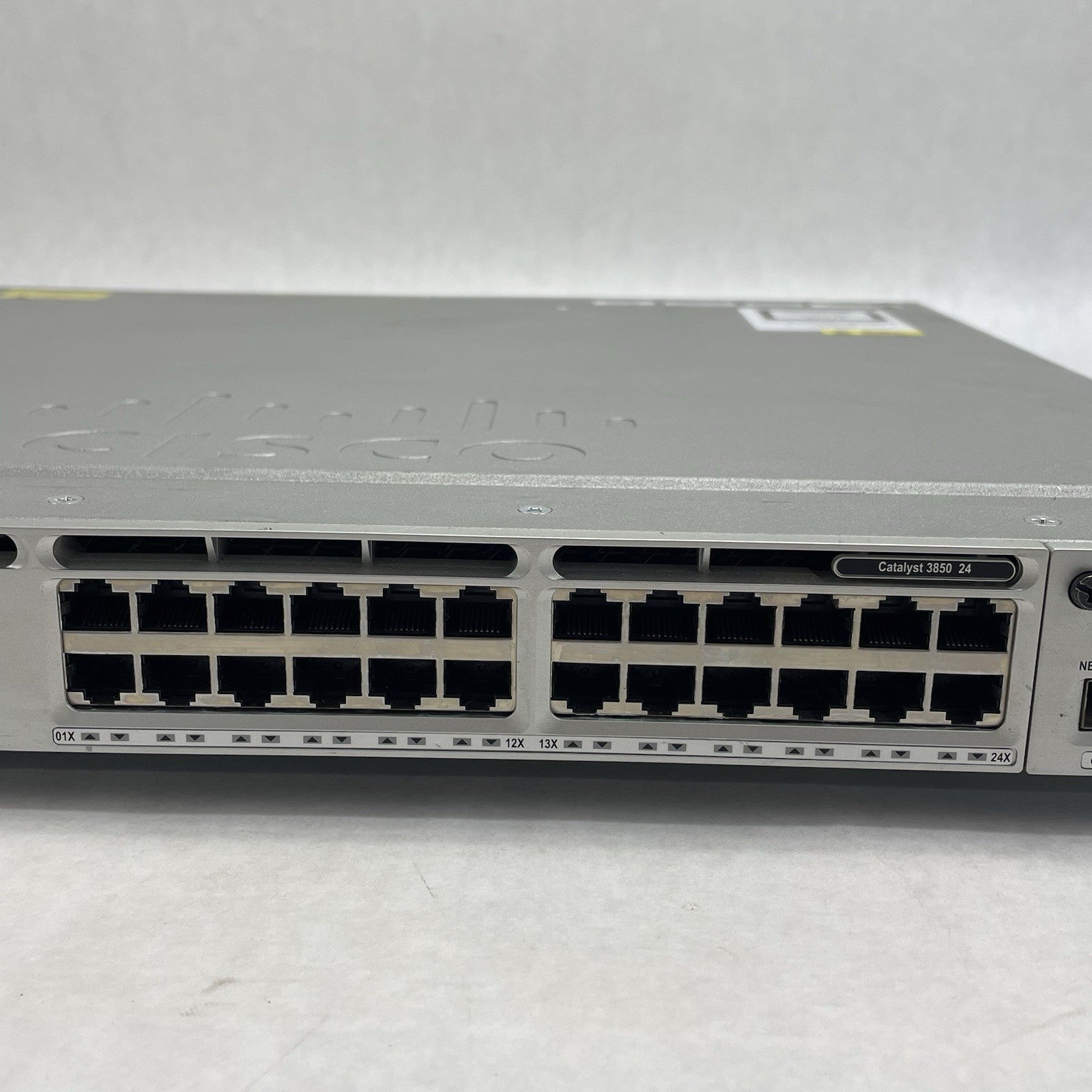 Cisco Catalyst WS-C3850-24T-L V06 24 Port Switch Tested & Reset 1X PSU3