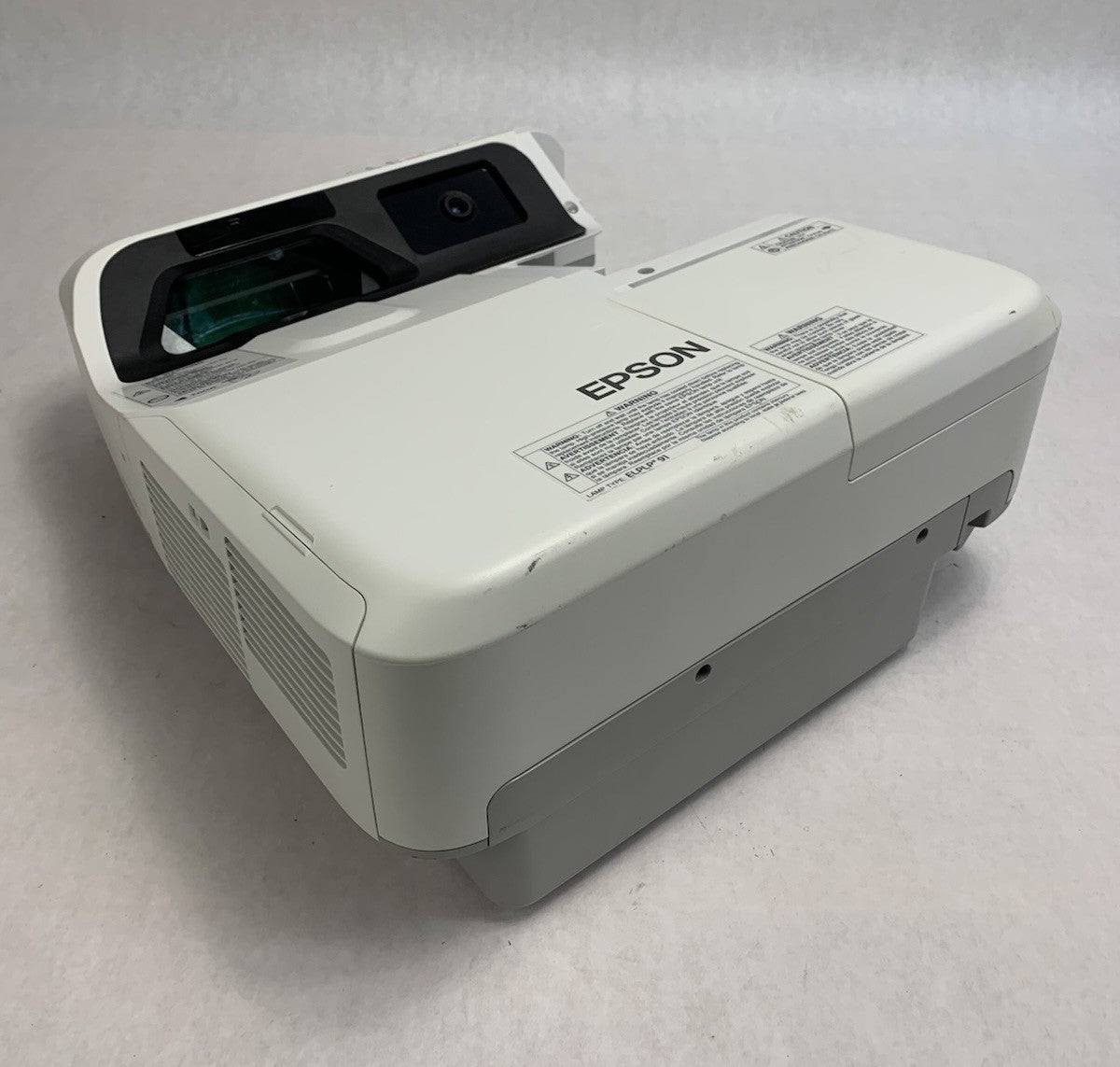 Epson PowerLite 695Wi H740A LCD Lamp Projector 601 Lamp Hours - No Remote0