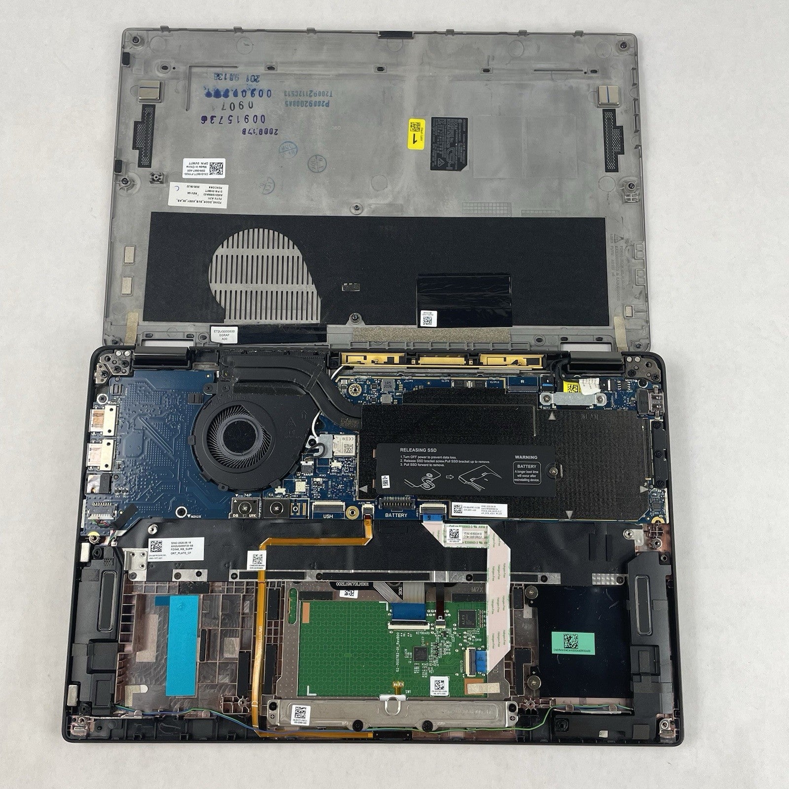 Dell Latitude 7410 14" i7-10610U 1.80 GHz 16 GB RAM No SSD/OS/AC/Batt15