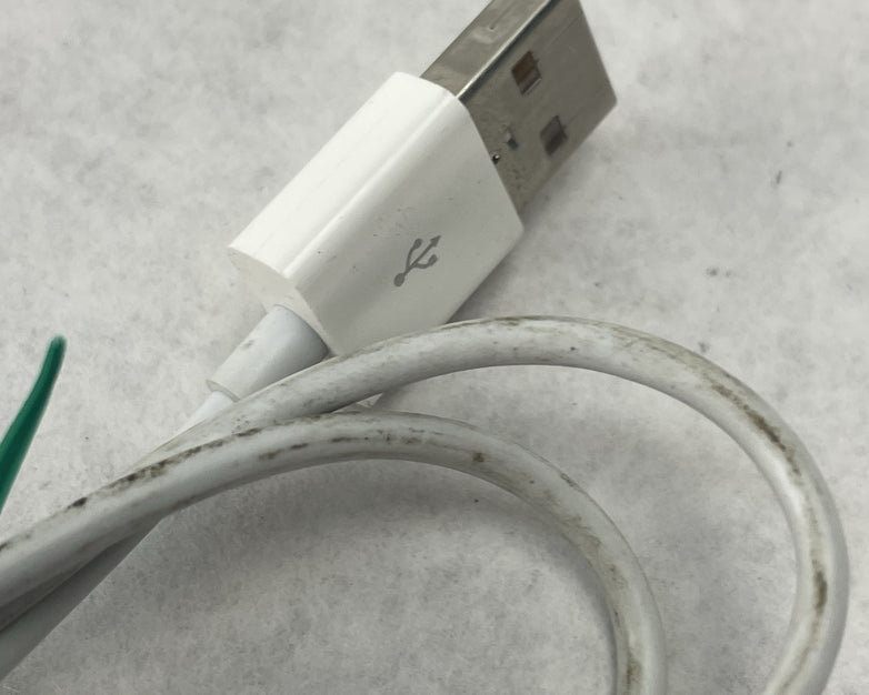 Apple A1242 MB869LL/A Wired Keyboard Tested Missing Key