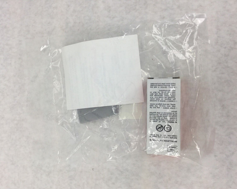 XEROX 600S3703 Receptacle & Cover Plate New