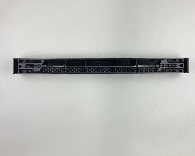 EMC 100-563-101  Fits CX4-120 CX4-240 CX4-480 1U Filler Panel Fleet B2 TLA 32-4