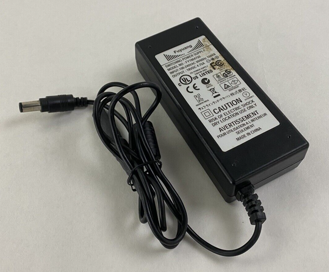 Lot of 4 Fuyuang FY1904750 19V 4.75A Switching AC Adapter Power Supply