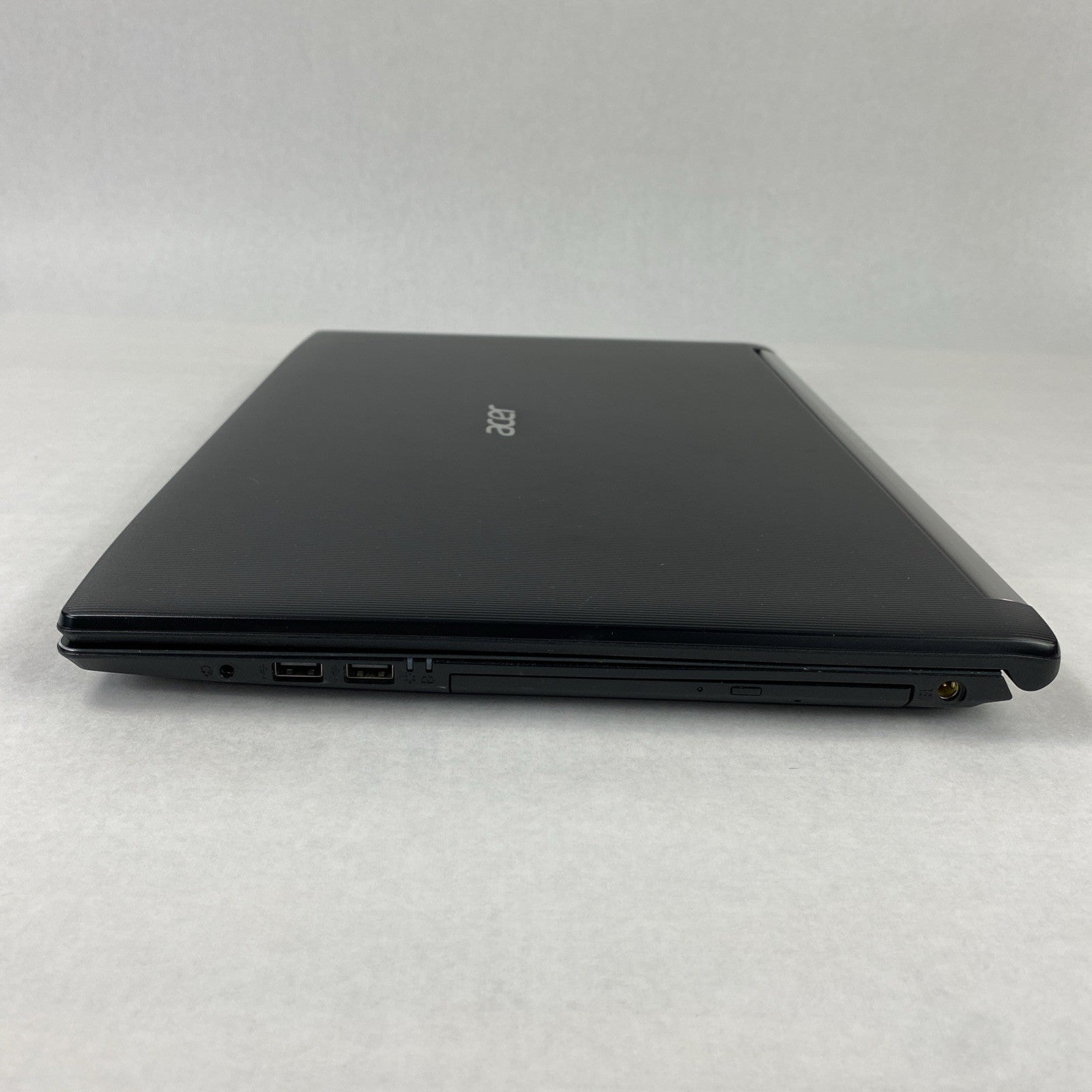 Acer Aspire A517-51 Core i7-8550U 1.8 GHz 8 GB RAM 17.3" No Battery No HDD No OS