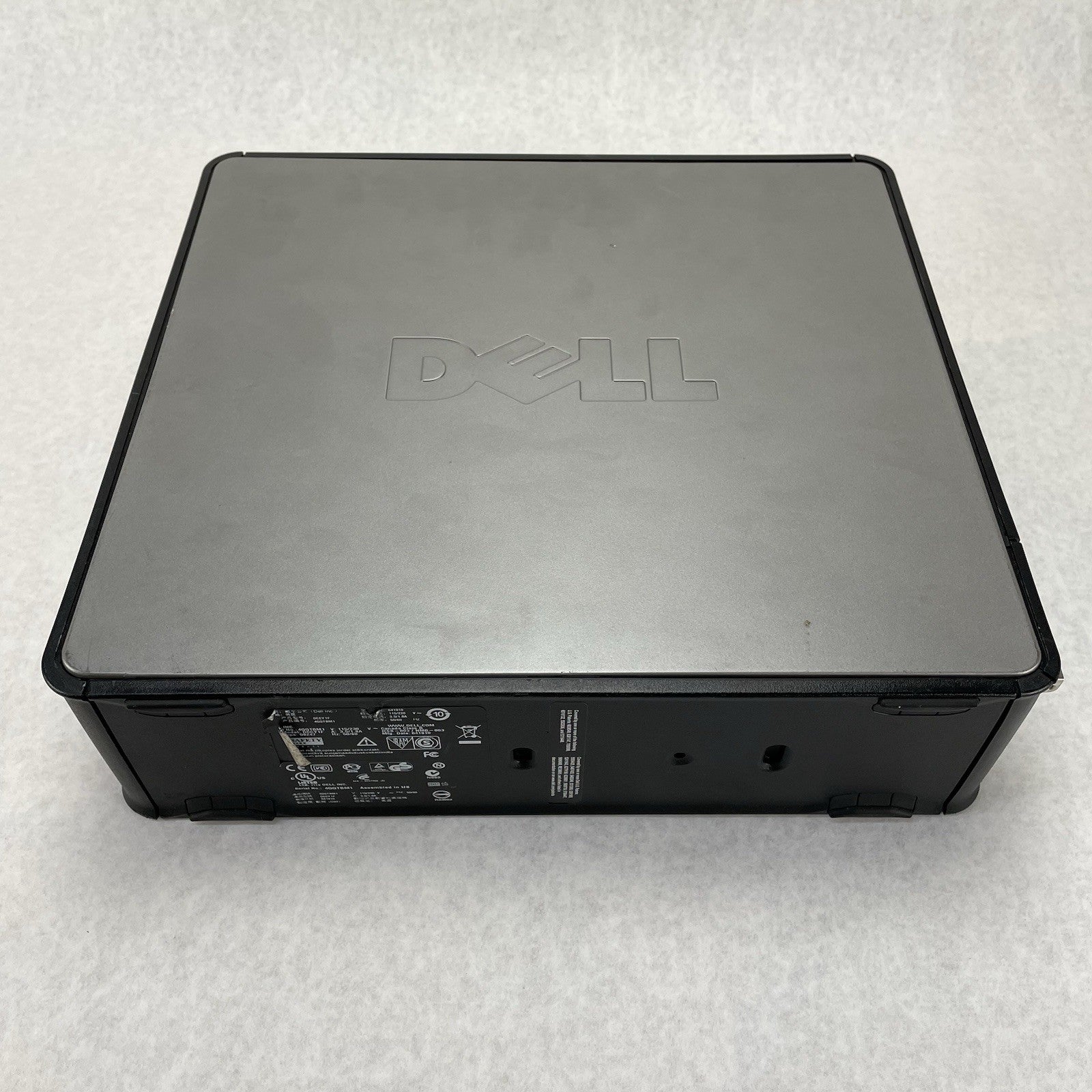 Dell Optiplex 780 SFF Core 2 Duo E8400 3.00 GHz 4 GB RAM No HDD/OS6