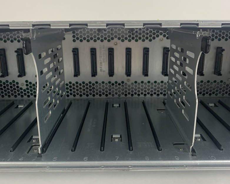 EMC2 KTN-STL4 TR651 Disk Array Chassis 2x PSUs No Caddy No HDDs
