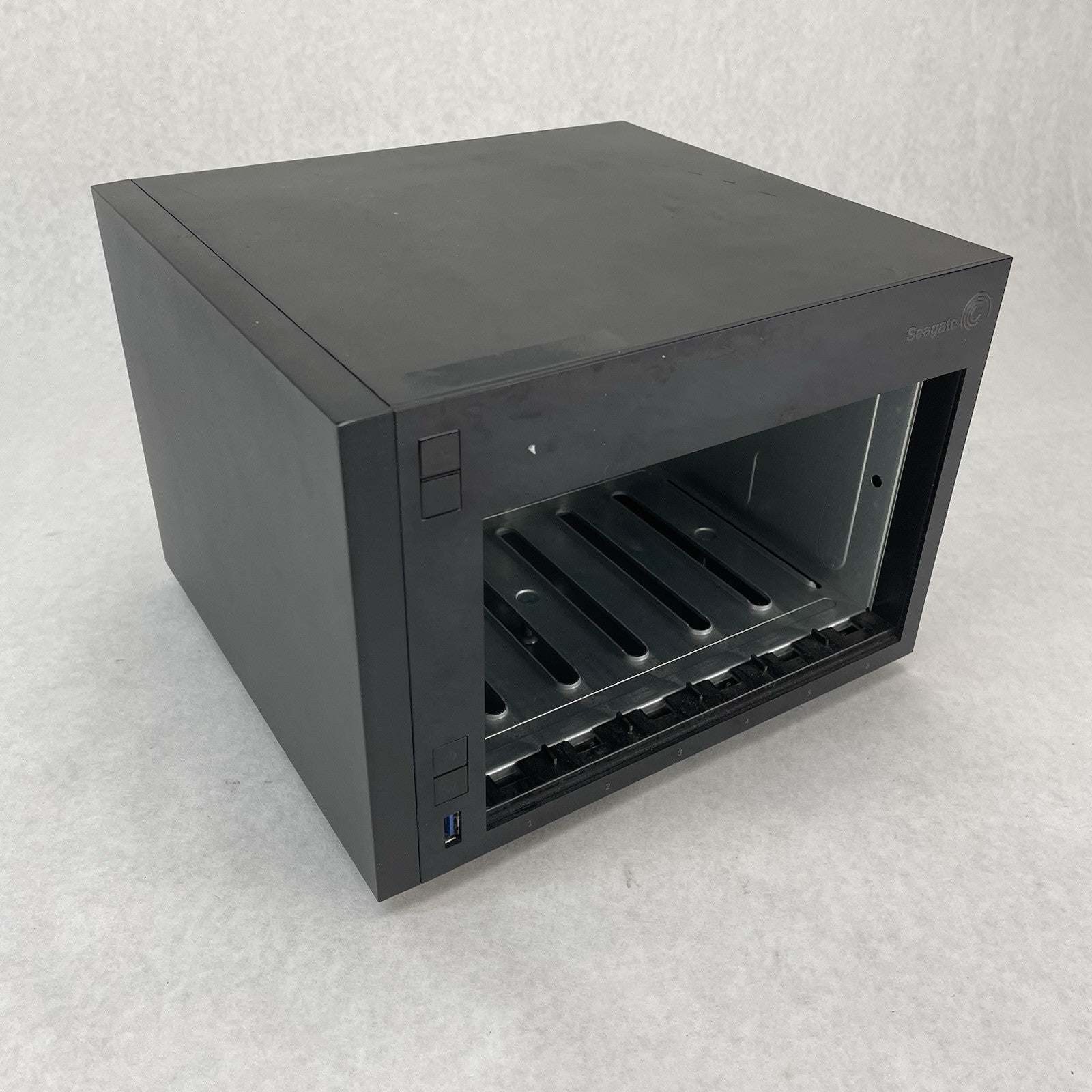 Seagate NAS Pro 6BAY STDF100 NAS Array No HDDs No Bays Untested Parts and Repair