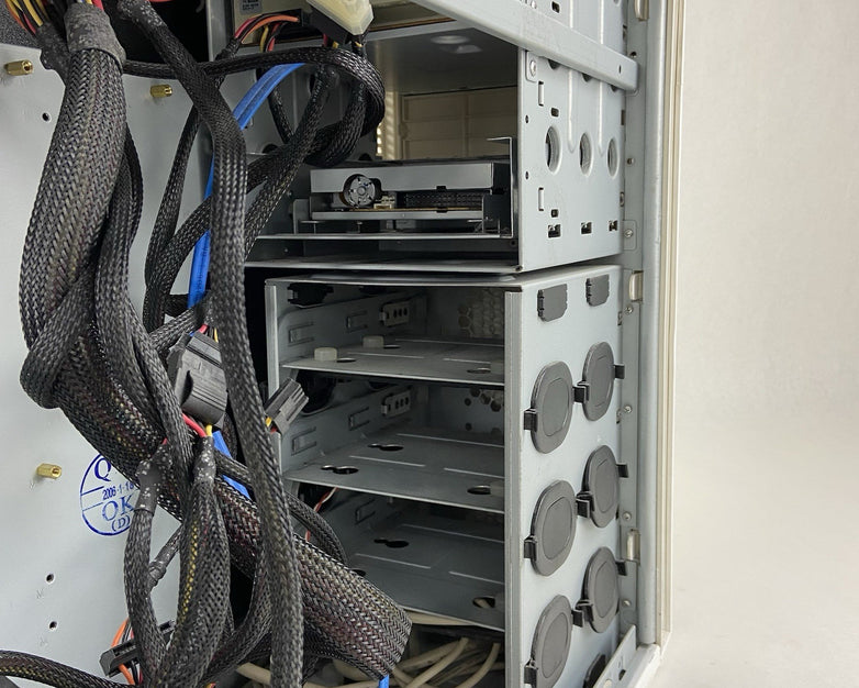 Antec P150 White Mid Tower Computer Case Dynex DX-400WPS 400W ATX PSU