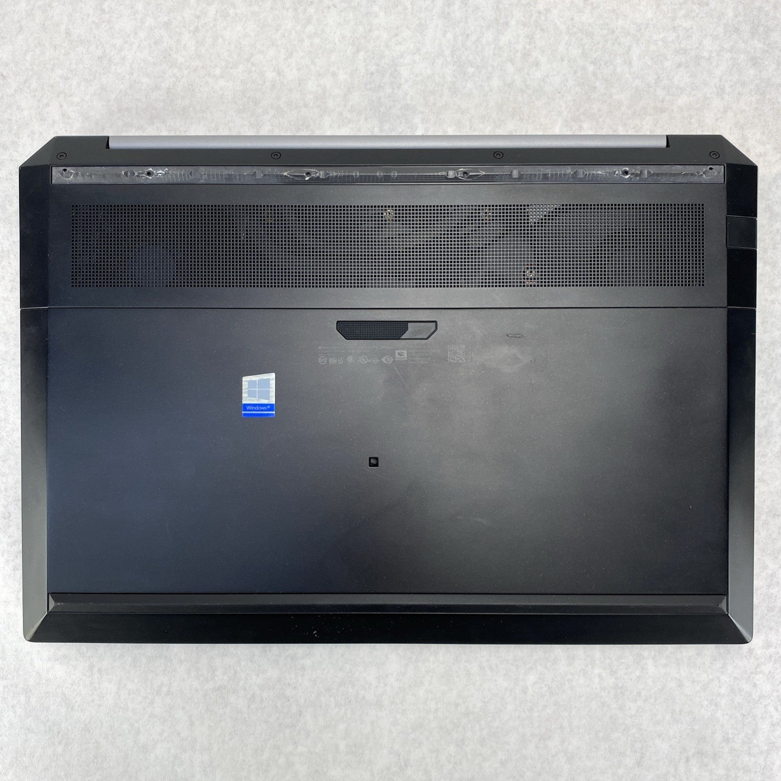 HP ZBook 15 G5 Intel Core i7-8750H 2.20 GHz 16 GB RAM 15.6" No HDD No OS