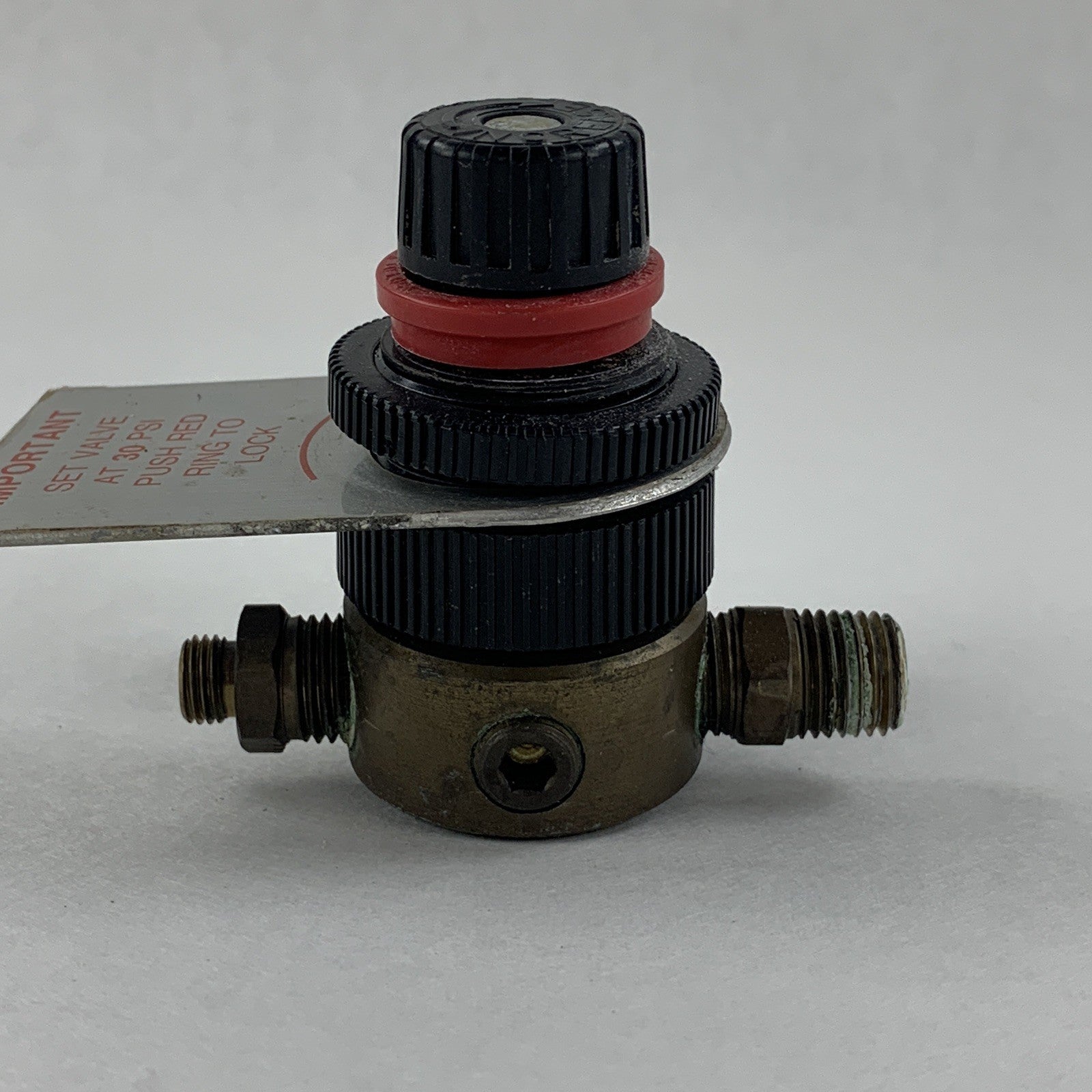 Norgren 341-07 w/ R06-221-NGEA  Regulator Untested