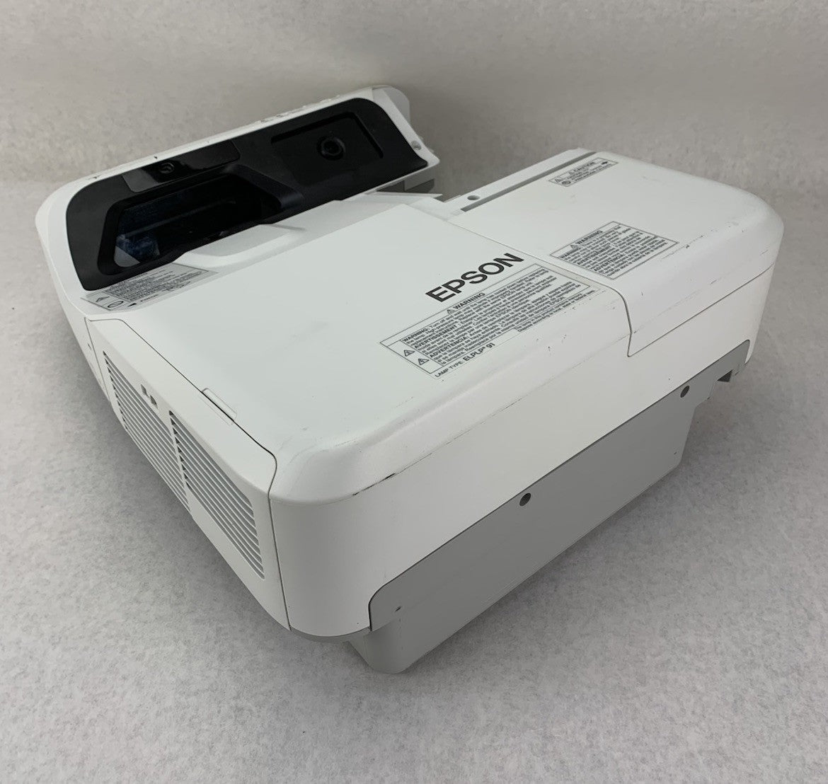 Epson PowerLite 695Wi H740A LCD Lamp Projector 2423 Lamp Hours - No Remote0