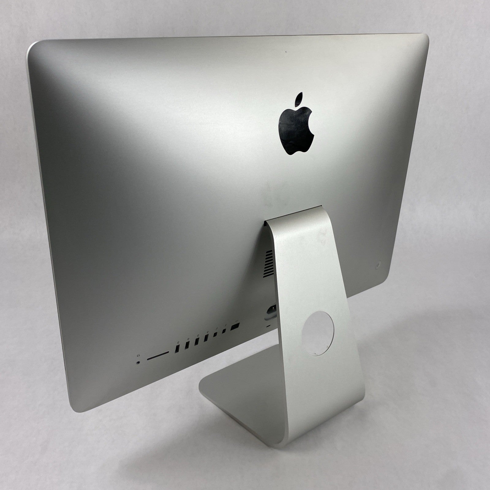 Apple A1418 iMac 21.5" 2013 2.7 GHz Core i5 8GB RAM 1TB HDD macOS 10.15.79