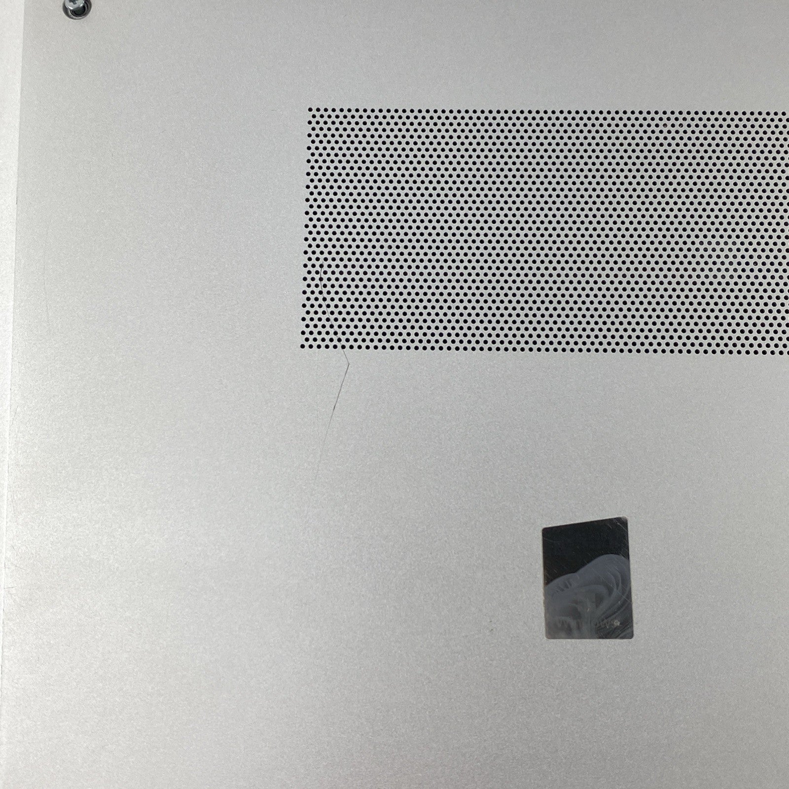 HP EliteBook 655 G10 AMD Ryzen 7 Pro 7730U 2.00 GHz 16 GB RAM 15.6" No HDD No OS