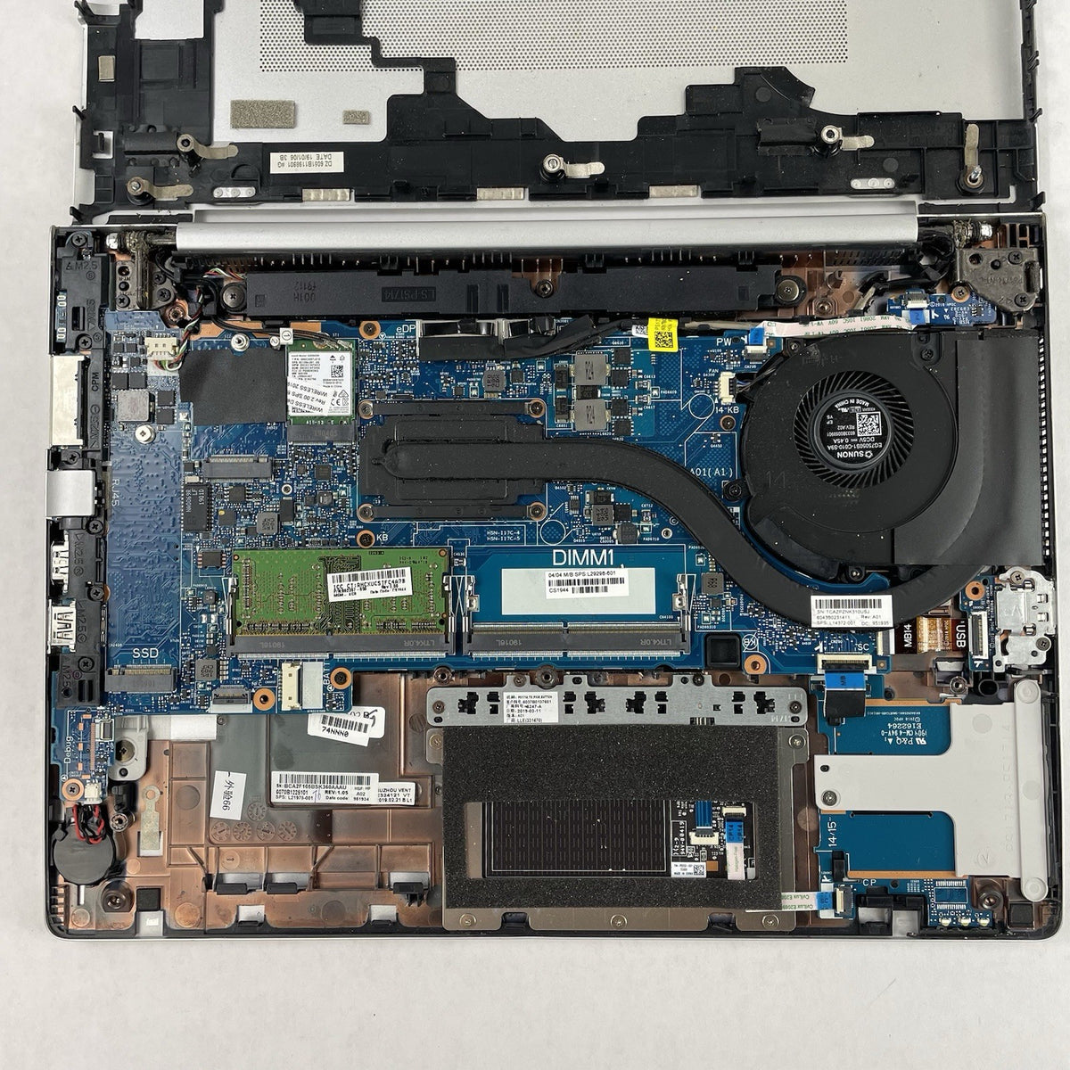 HP mt44 14" Ryzen 3 Pro 2300U 2.00 GHz 4 GB RAM No SSD/OS/AC/Batt17