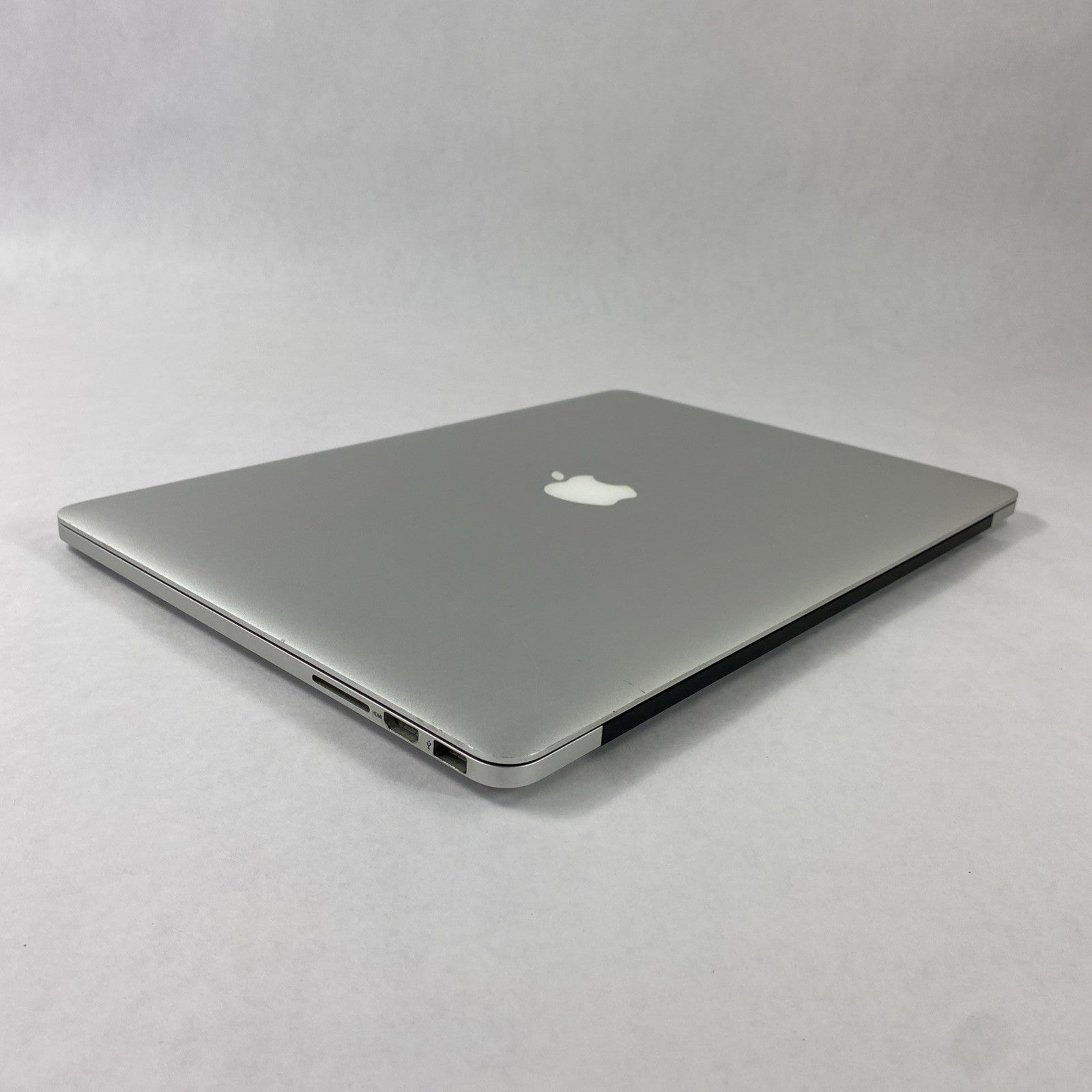 Apple MacBook Pro A1398 2013 Retina 15" 2.40 GHz i7 8GB RAM 250GB SSD os10.15.7