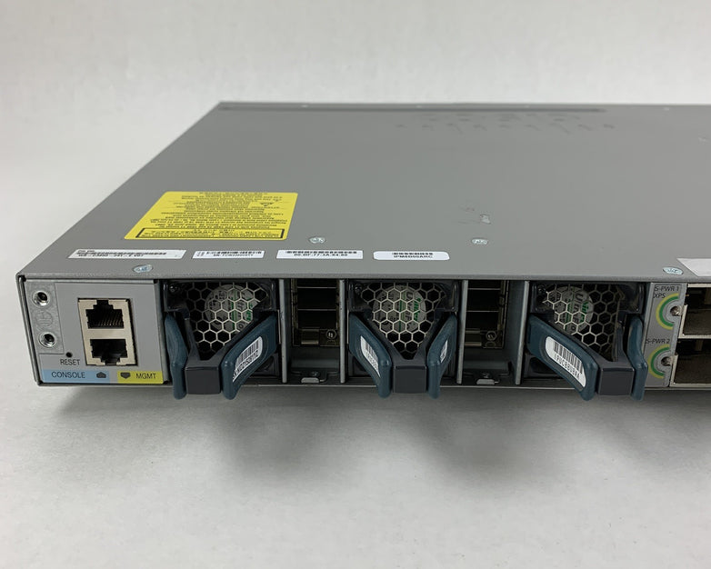 Cisco Catalyst 3850 WS-C3850-24T-E V07 24 Port Gigabit Switch Tested  1G Module