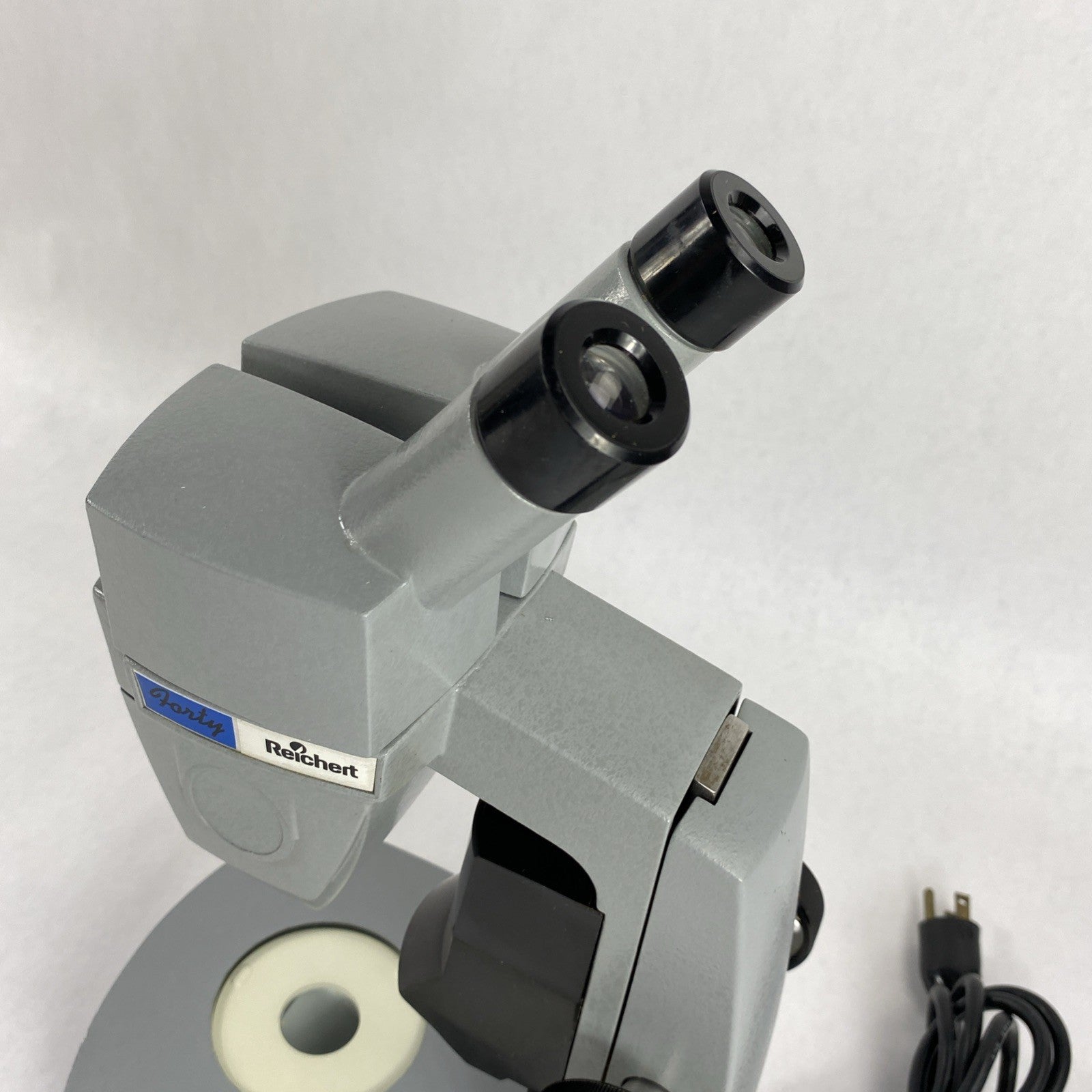 Reichert Forty Series 41 Microscope10