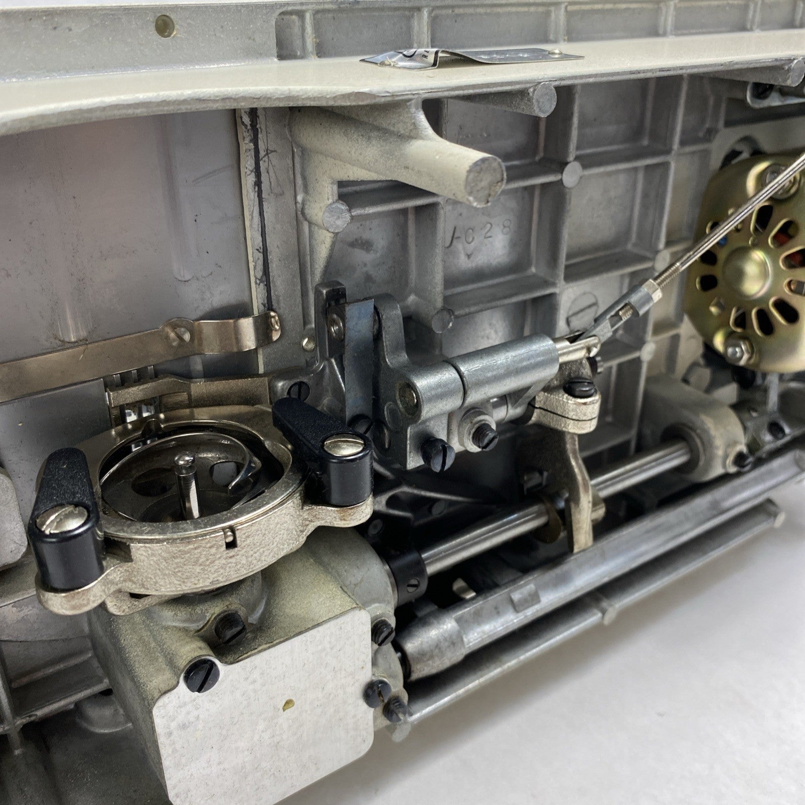 Vintage Morse Super Deluxe Zig Zag Model 5500 Sewing Machine17