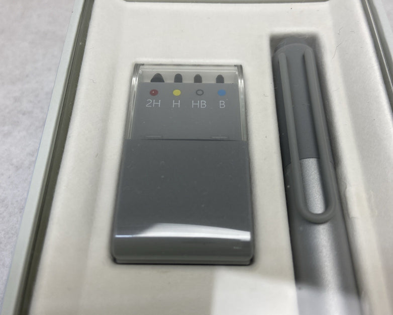 Microsoft Surface Pen Stylus Platinum Model No 3ZY-00010 New in Box