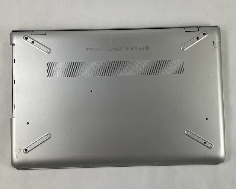 HP Pavilion 15-cc123cl 15.6" i5-8250U 1.60 GHz 8GB RAM No SSD No OS - Bad Bottom