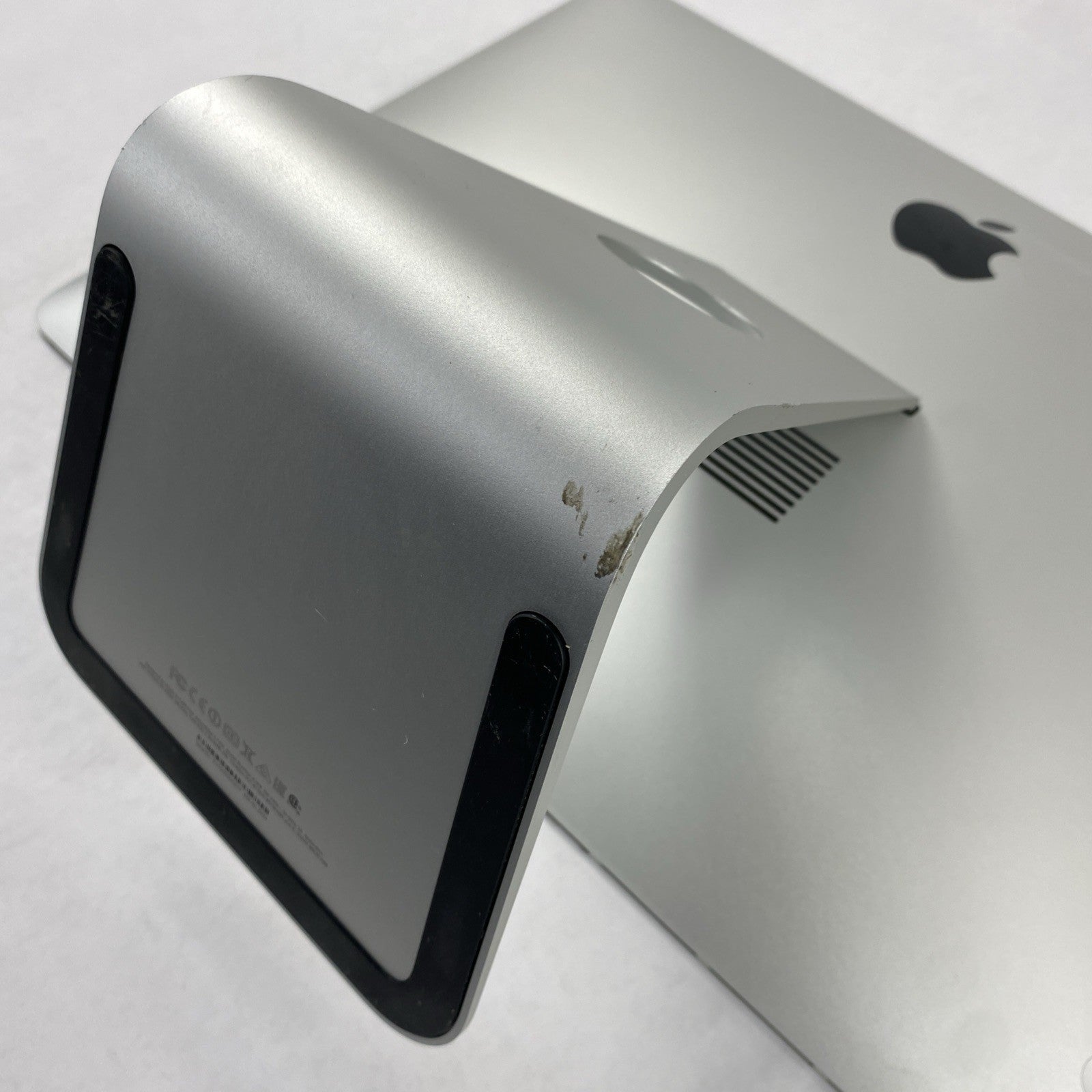 Apple A1418 iMac Retina 4k 21.5" 2015 3.1GHz i5 16GB RAM 1TB HDD Fusion -Cracked