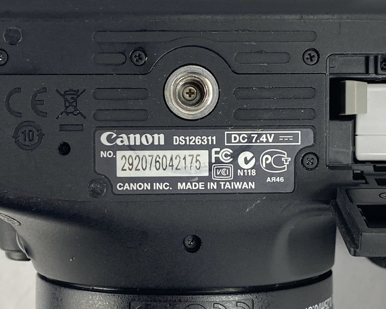 Canon DS126311 Camera EFS 18-55mm Macro 0.25m/0.8ft Zoom Lens w/Battery and Dock