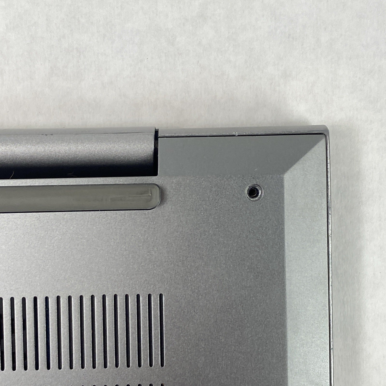 Lenovo ThinkPad 14 G4 IAP 14" Touch i7-1255U 2.6 GHz 16GB RAM No Batt. No HDD/OS