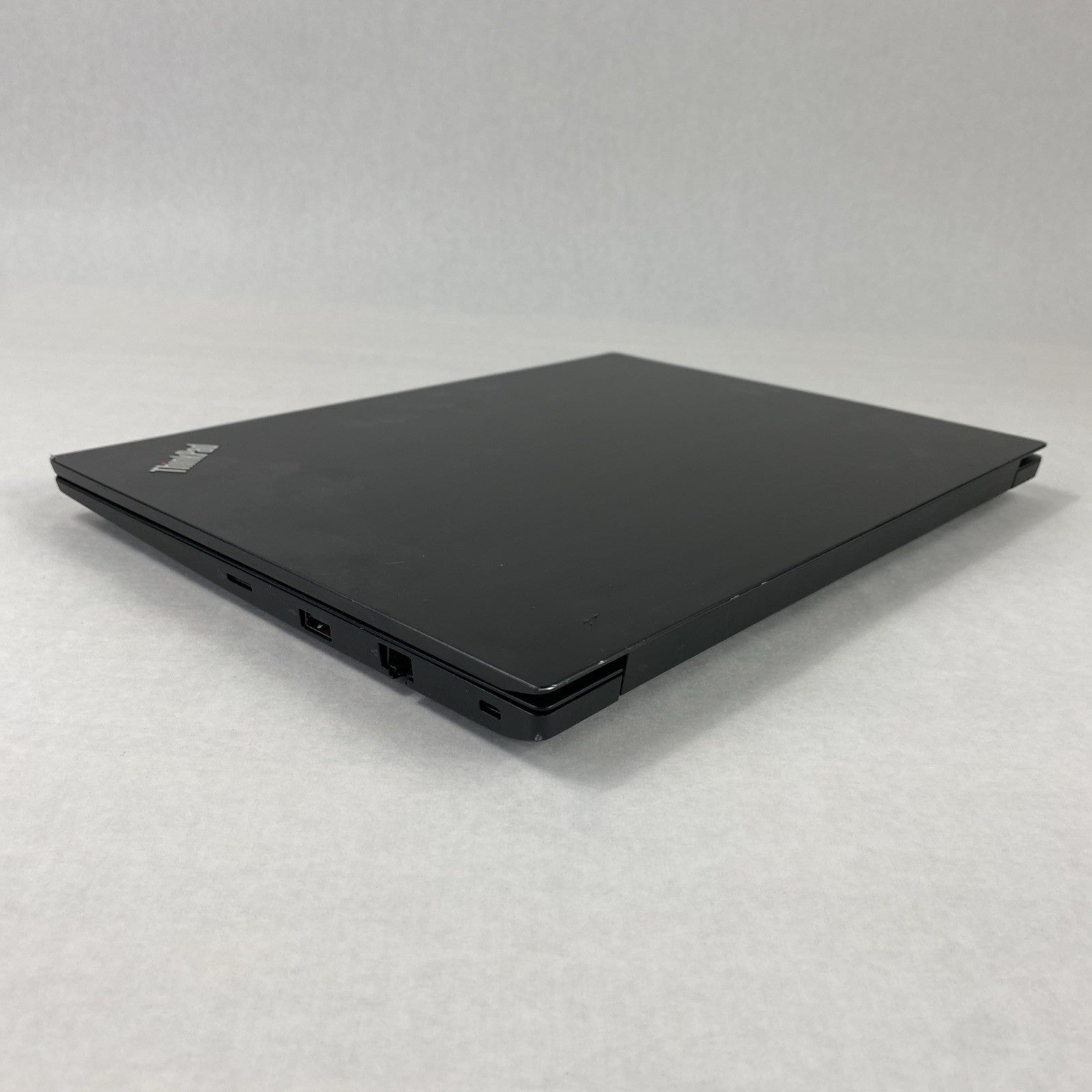 Lenovo ThinkPad E490 Core i5-8265U 1.6GHz 8GB RAM 14" No HDD No OS
