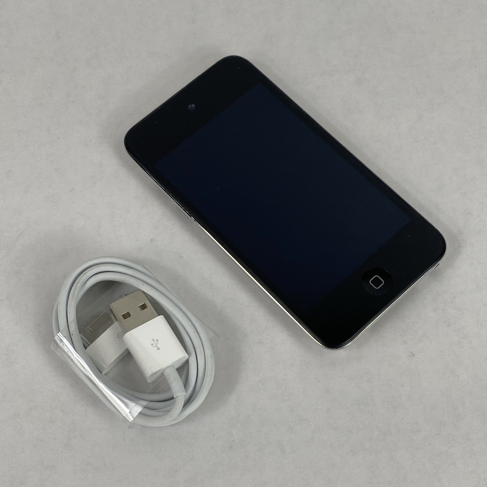Apple iPod Touch 4th Gen A1367 32GB 3.5" Black IOS 6.1.61