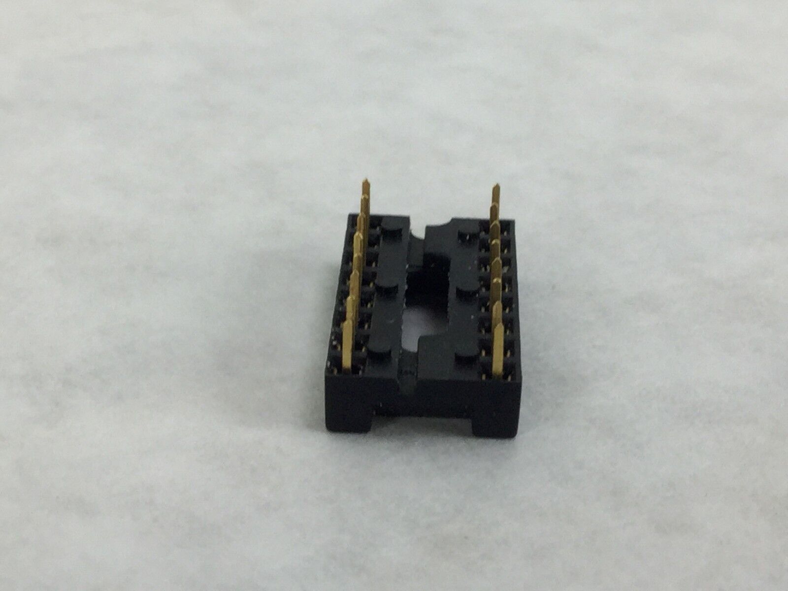 Amphenol 821-20011-164 16 Pin (Lot of 20)