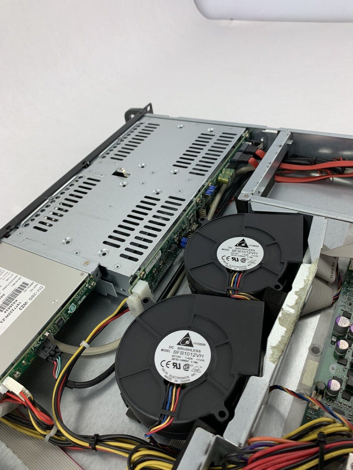 SuperMicro X8STI Server 1x Xeon L5630 2.13 GHz 16 GB ram NO OS NO HDD