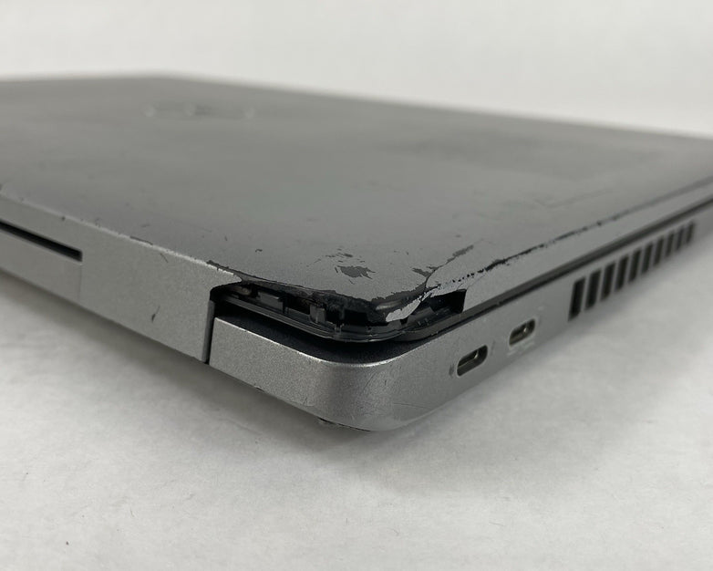 Dell Latitude 5520 15.6" i5-1135G7 2.40GHz 8GB RAM No SSD/OS/AC/Batt - Bad Port