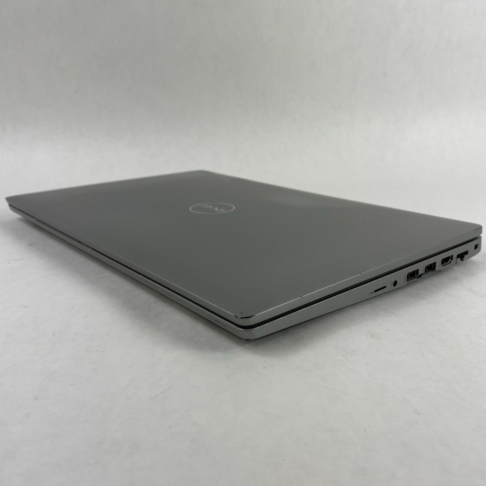 Dell Latitude 5530 15.6" i5-1245U 3.96 GHz 16 GB RAM No SSD/OS/AC - Bad Edge12