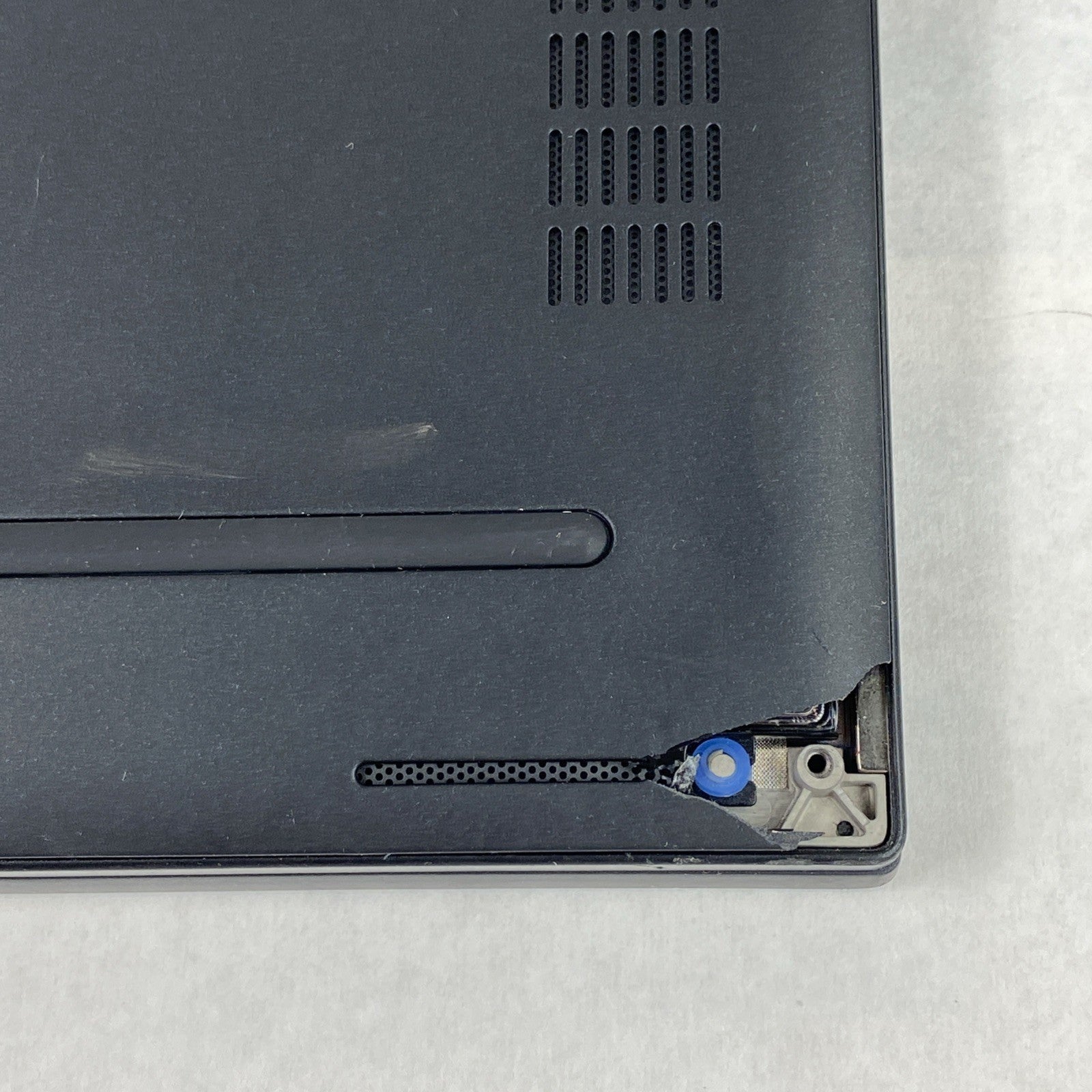 Dell Latitude 7390 2 in 1 13.3" Touch i5-8250U 1.7 GHz 8 GB RAM No HDD No OS