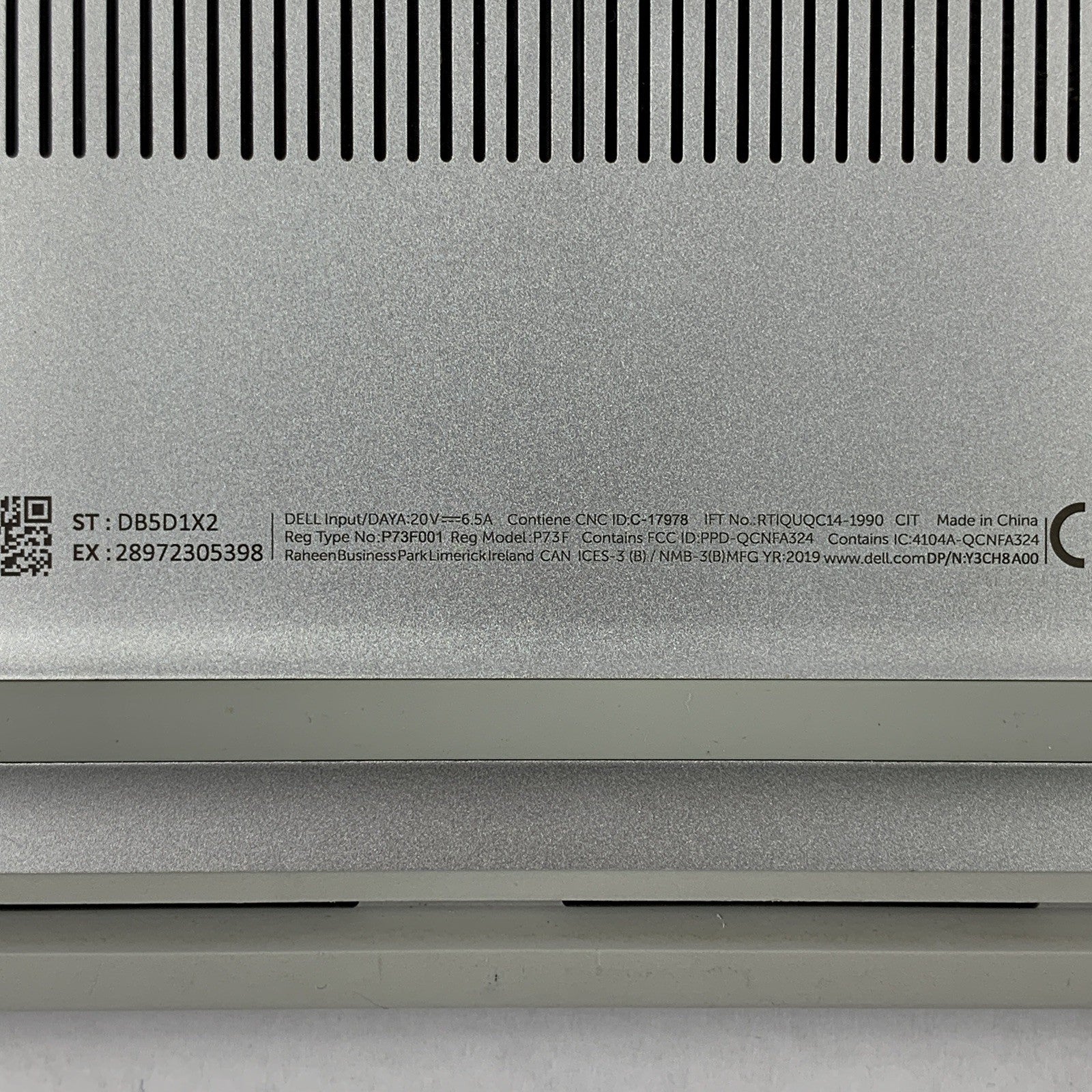 Dell XPS 15 9575 2-in-1 15.6" i5-8305G 2.8 GHz 8 GB Ram No OS No HDD No Batt