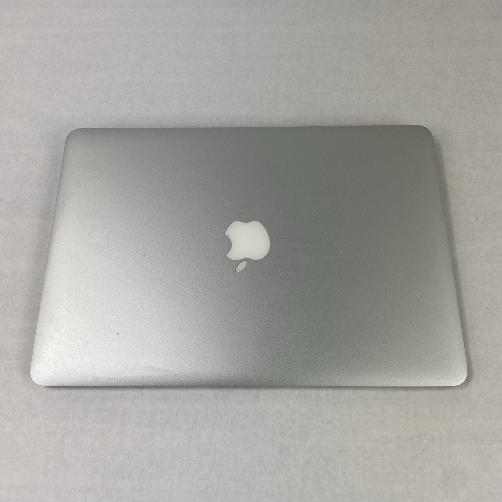 Apple MacBook Air A1466 2012 13" 1.8GHz i5 4GB RAM 250GB SSD os10.15.7 364Cycles
