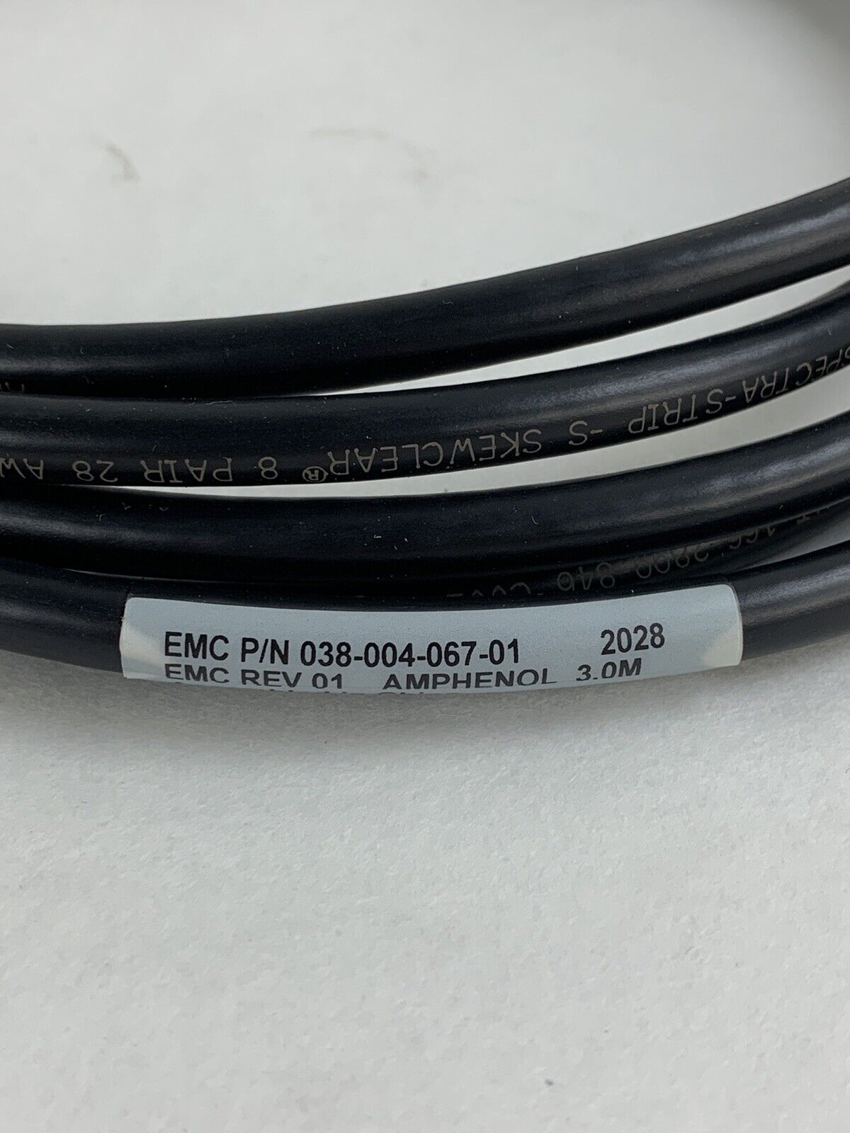 EMC 038-004-067-01 QSFP 3M Cable Amphenol Box Opened