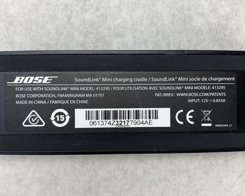 Bose SoundLink Mini 413295 Bluetooth and Aux Speaker With Charging Cradle