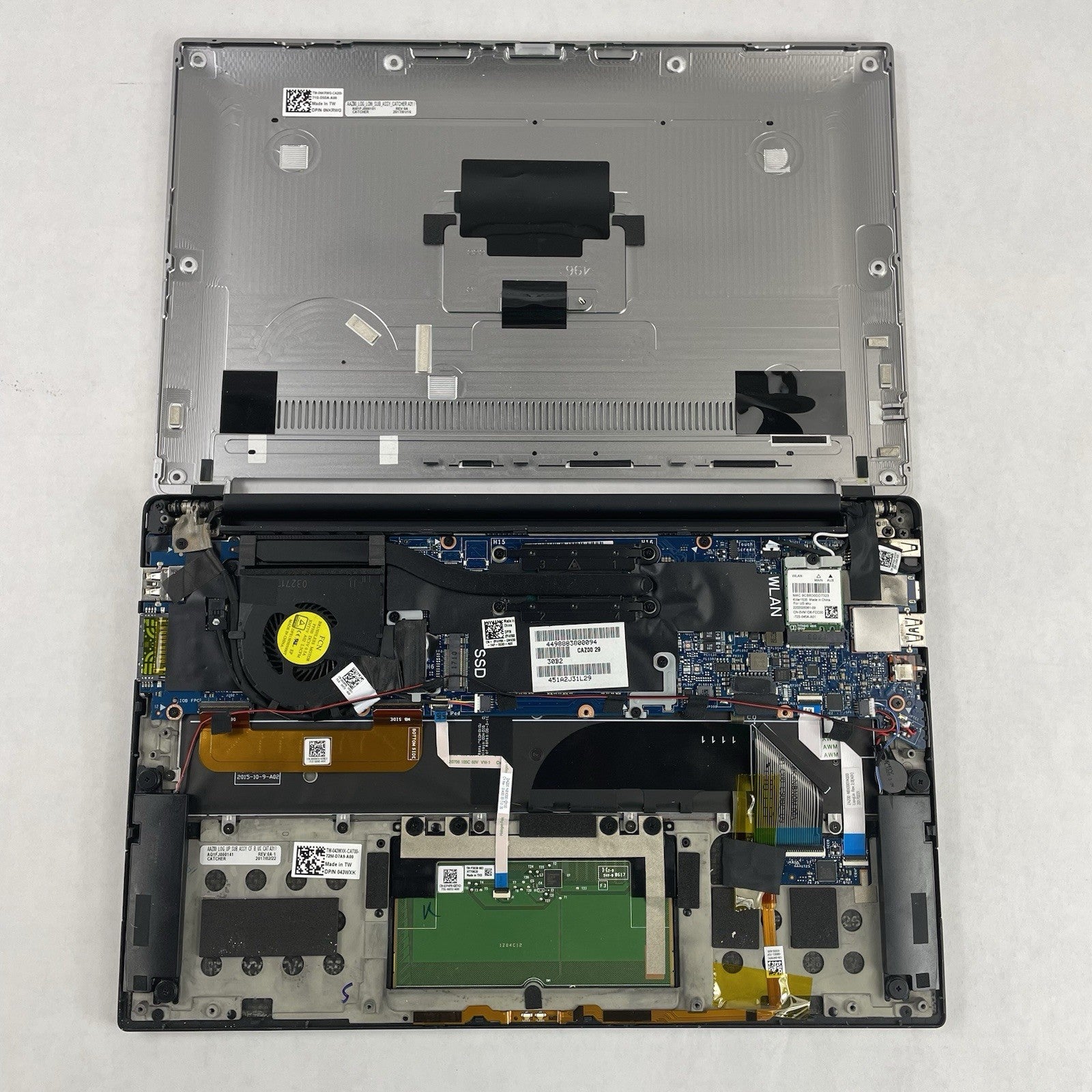 Dell XPS 13 9360 13.3" i5-7200U 2.50 GHz 4 GB RAM No SSD/OS/AC/Battery16