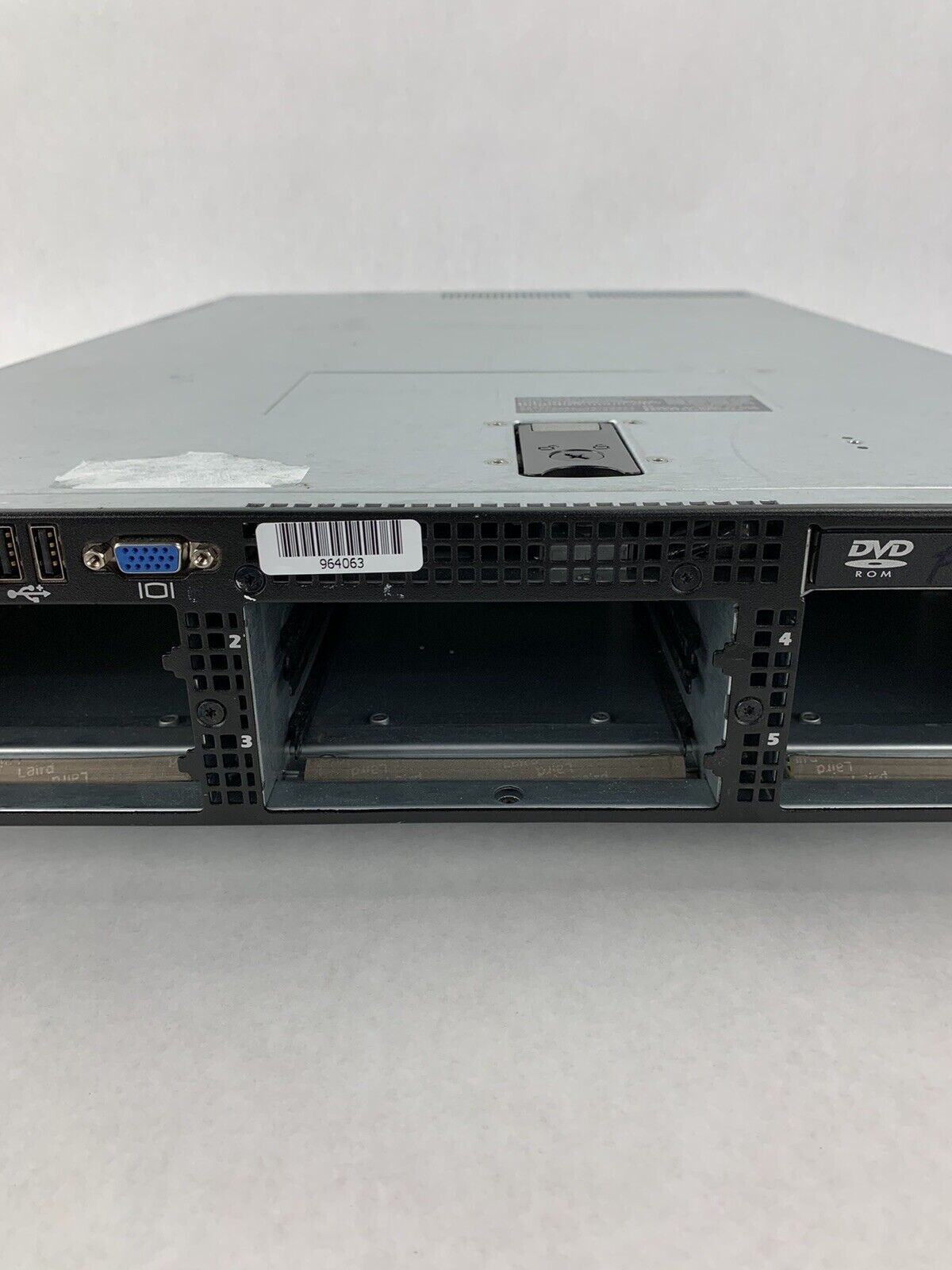 Dell PowerEdge 2970 2x Opteron 2386 2.5 GHz 32 GB RAM No OS No HDD