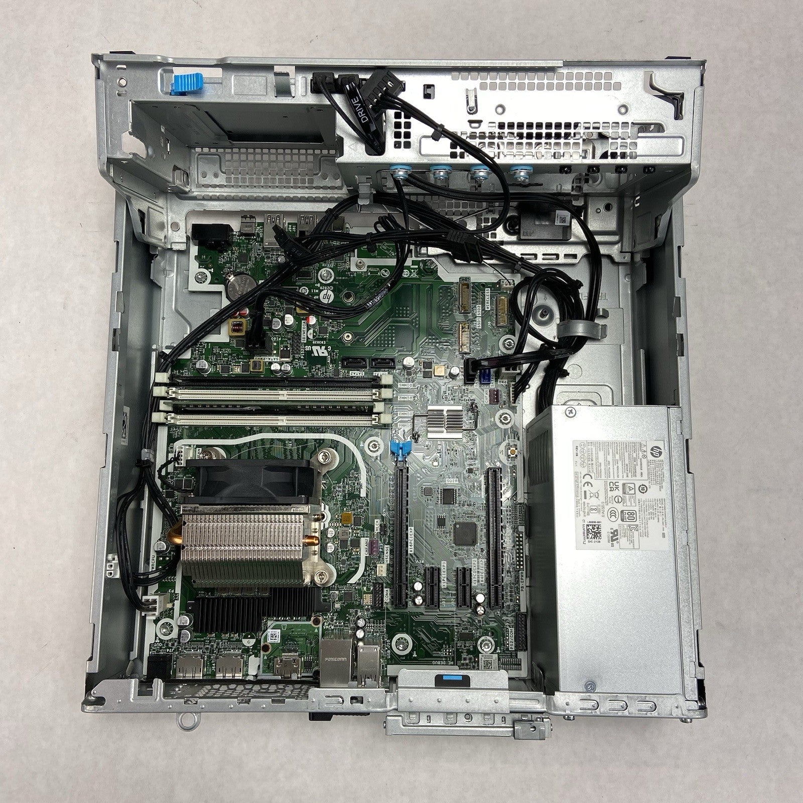 HP Z2 Workstation G5 SFF Intel Core i7-10700 2.9GHz 16GB RAM No HDD No OS9
