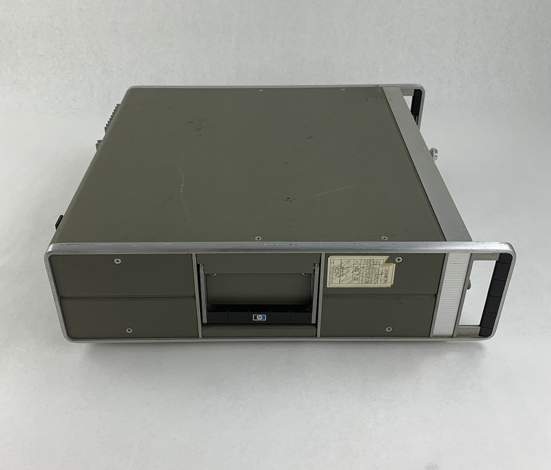 HP Hewlett-Packard 8640B Signal Generator - Power Tested