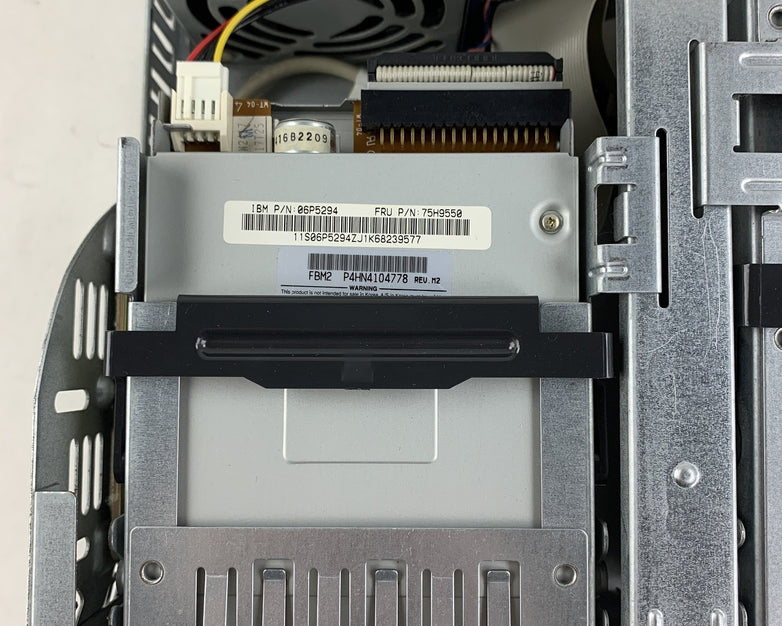 IBM Netvista 8303-42U Desktop Pentium 4 2.4 GHz 256 MB Win XP COA No OS No HDD
