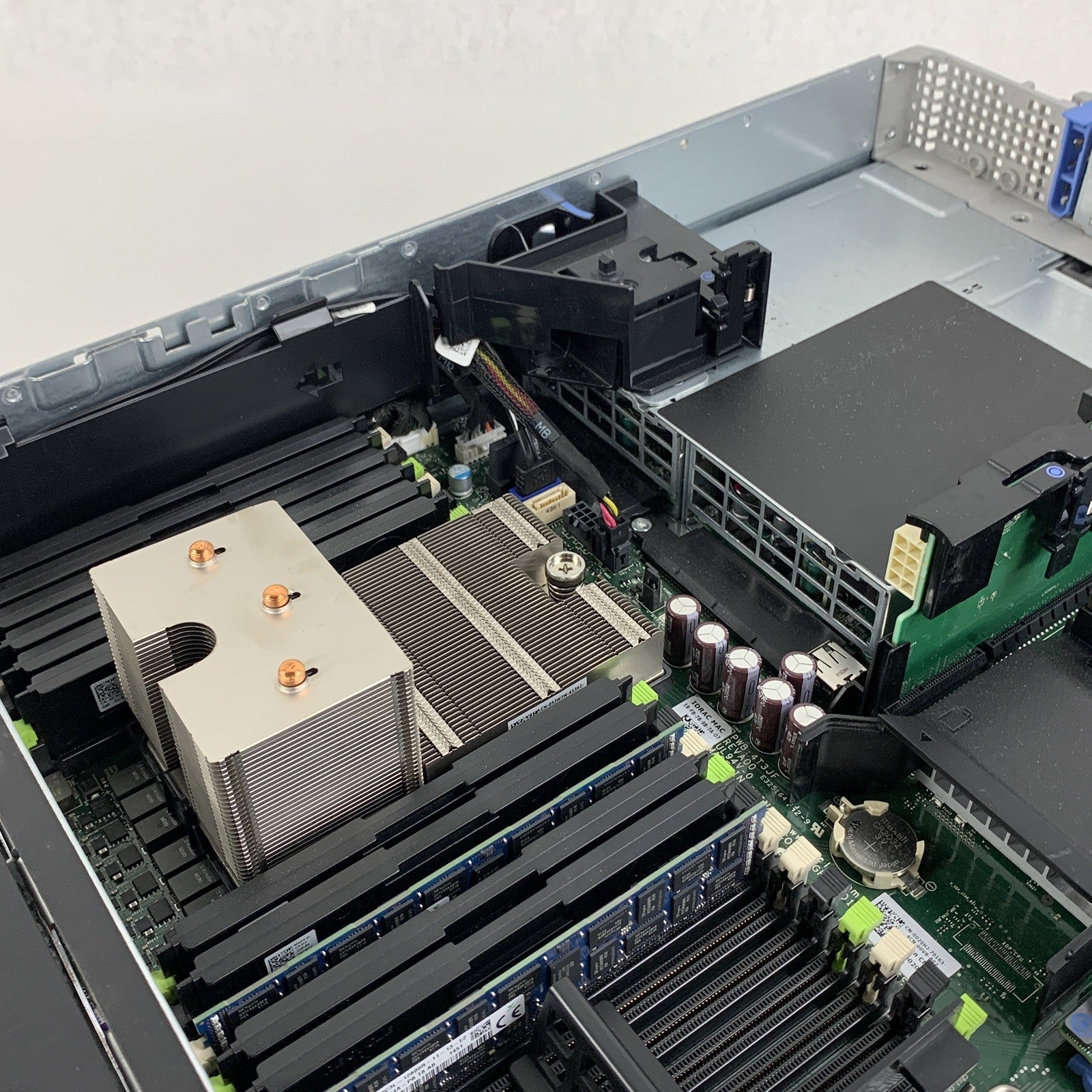 Dell PowerEdge R720 Server 1x Xeon E5-2640 2.5 GHz 32 GB Ram No OS No HDD